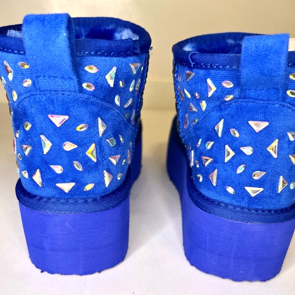 NWT Blue Rhinestone Embellished Fuzzy Boots w/ Sparkling Colored Gems & Faux Fur - Picture 9 of 12
